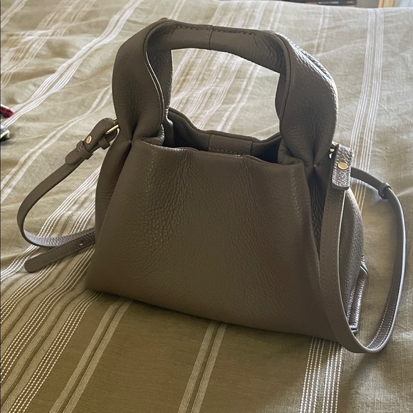 Quince Italian trapeze bag NWOT - Picture 2 of 2